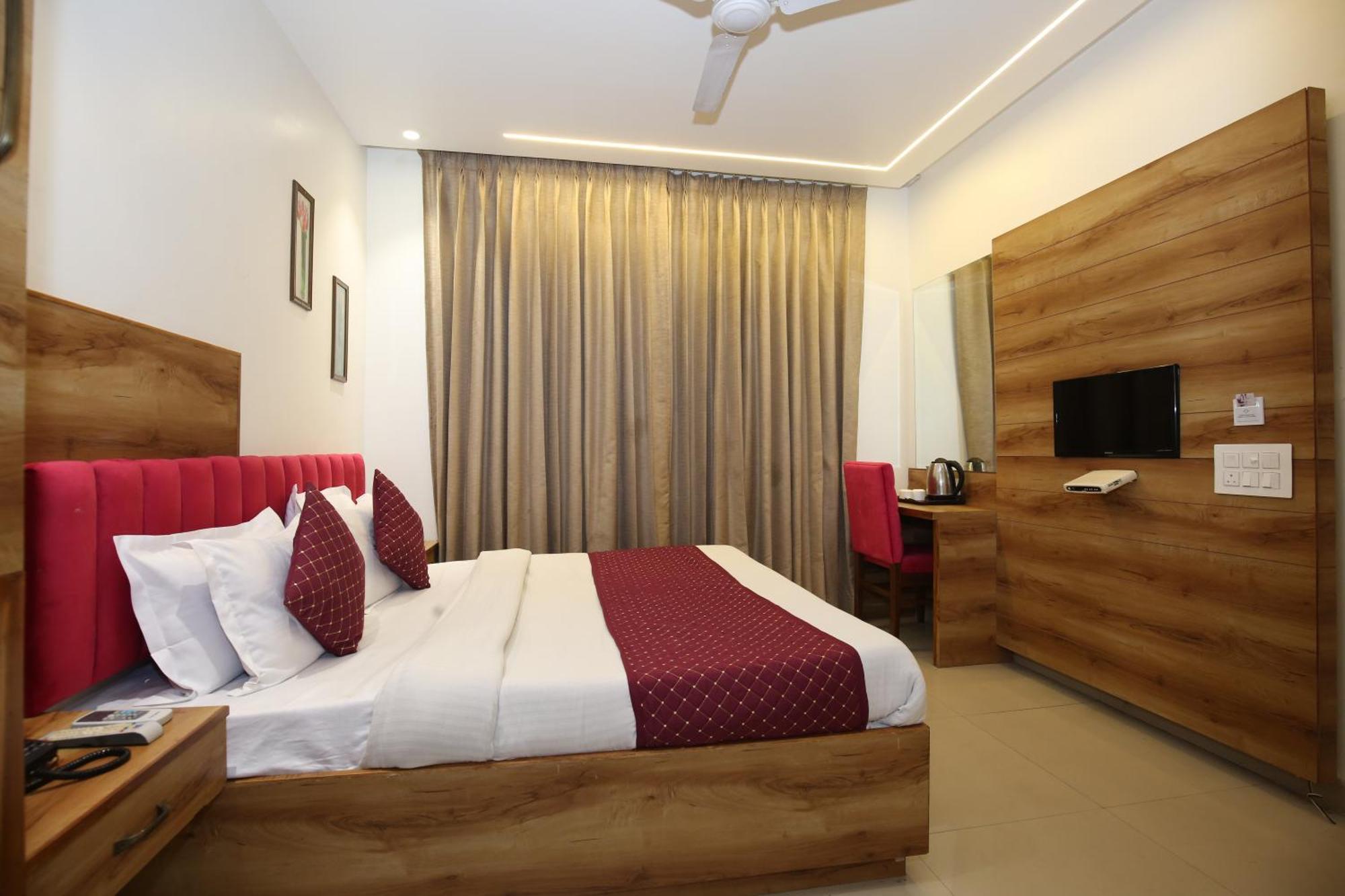 Hotel Rv Regency Amritsar Exterior foto